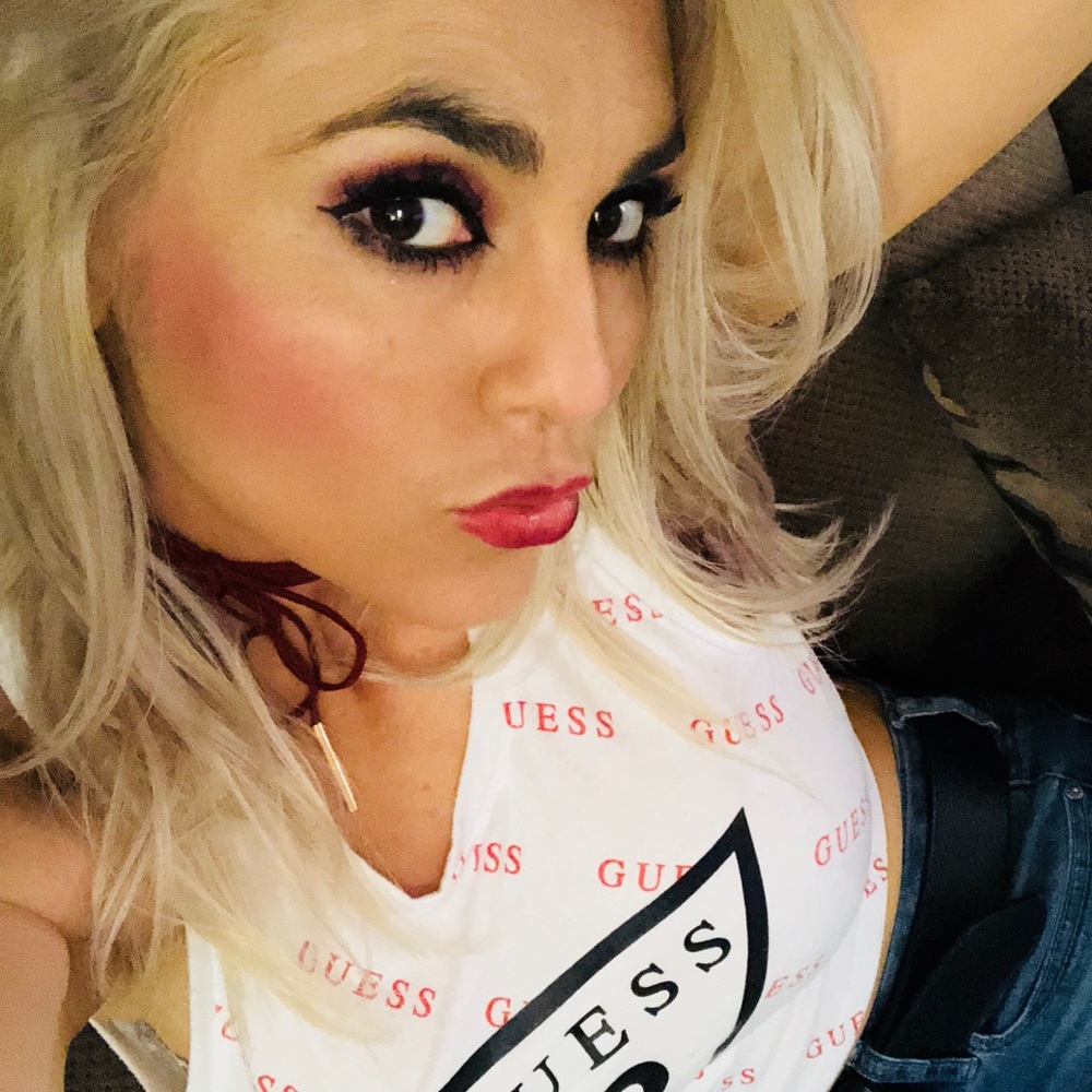 Meet your Posher, Veronica